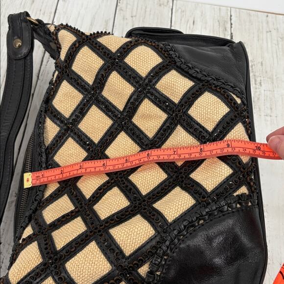Vintage Isabella Fiore Women’s Black and Tan Leather Fabric Lattice Shoulder Bag - Picture 14 of 14